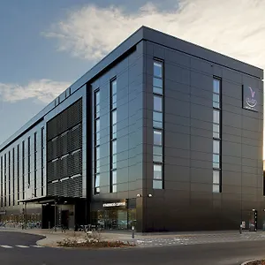Village 4*, Эдинбург Великобритания